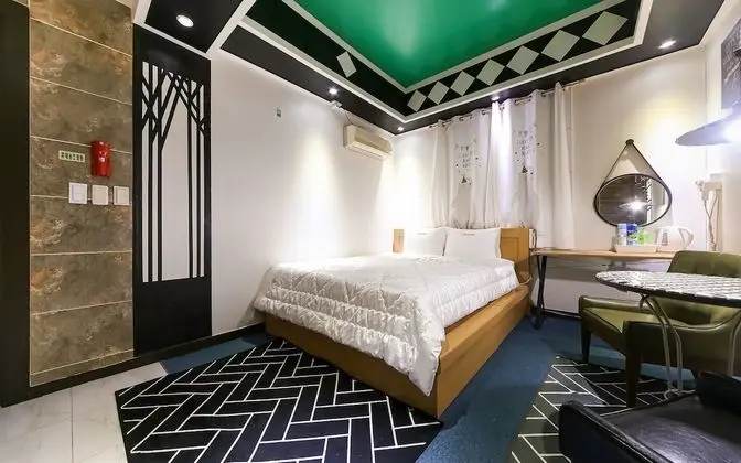 Oda (Standard room A (bathtub/PC/cost perf)