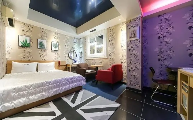 Oda (Standard room A (bathtub/PC/cost perf)