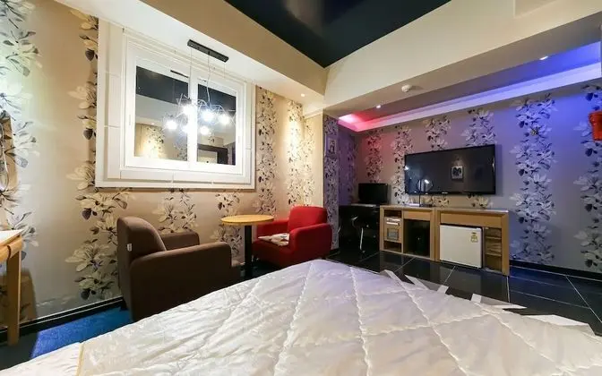 Oda (Standard room A (bathtub/PC/cost perf)