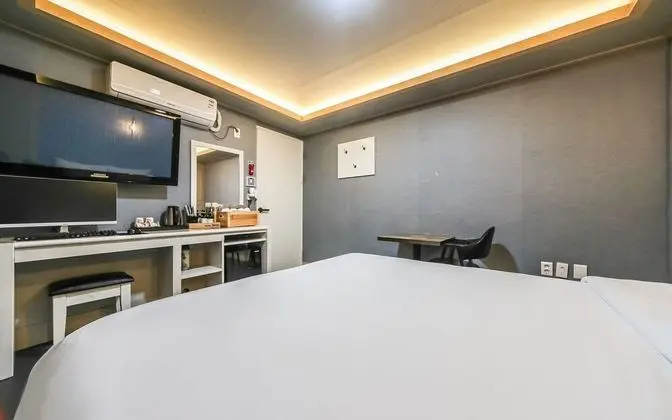 Oda (Walkie Special Room (No Parking))