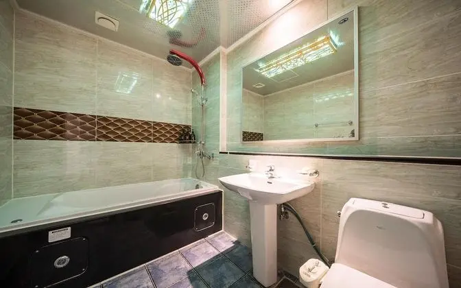 Oda (Special (CESCO Serviced Netflix Avail)