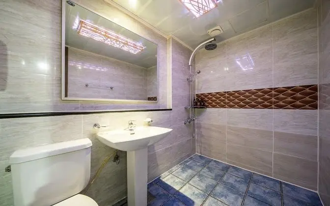 Oda (Standard (CESCO Serviced Netflix Avai)