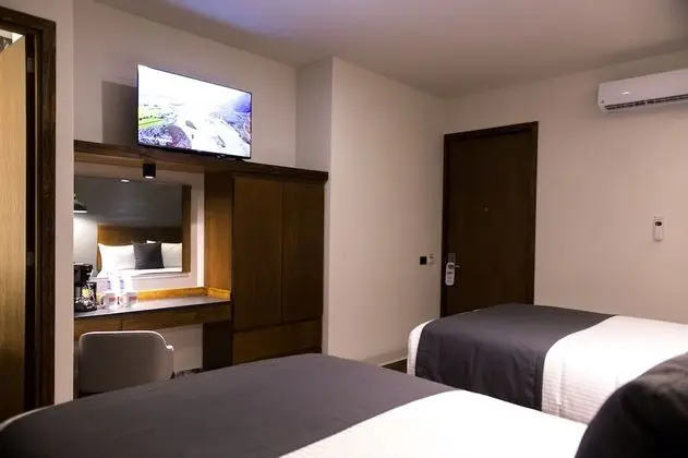 Standard Tek Büyük Yataklı Oda
