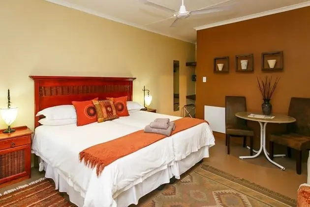 Superior Tek Büyük veya İki Ayrı Yataklı Oda