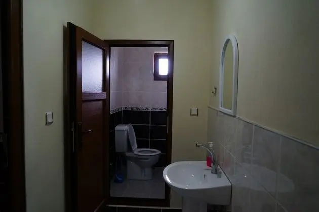 Yükseltilmiş tuvalet oturağı