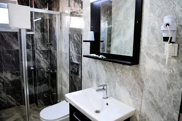 Deniz Manzaralı Standard Custom Oda