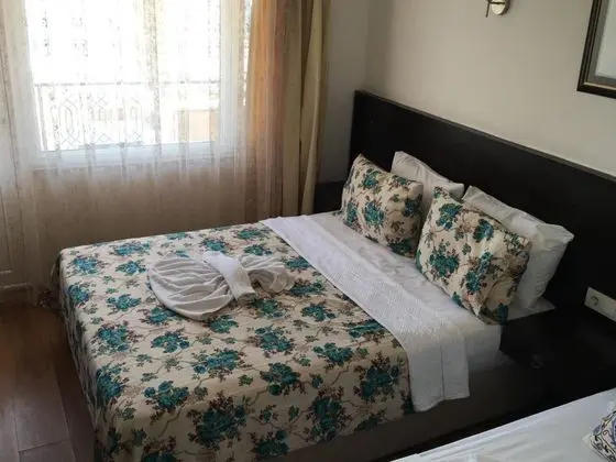 Standart Oda, Kara Manzaralı
