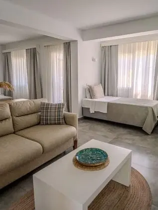 Suite, Havuz Manzaralı, Balkonlu