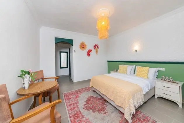 Kiraz Bahçe, Tek Büyük Yataklı Oda(24m2)