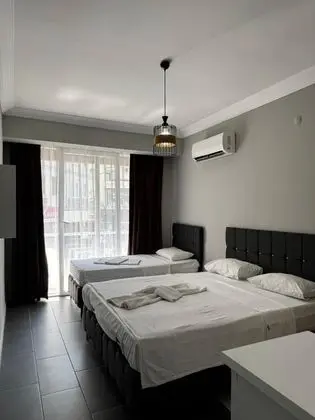 Triple, Şehir Manzaralı