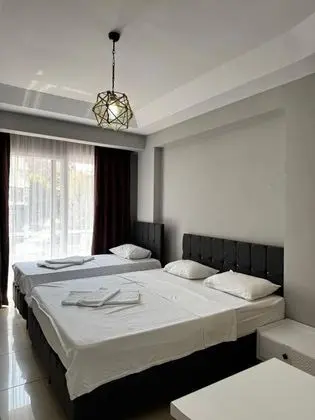 Triple, Şehir Manzaralı