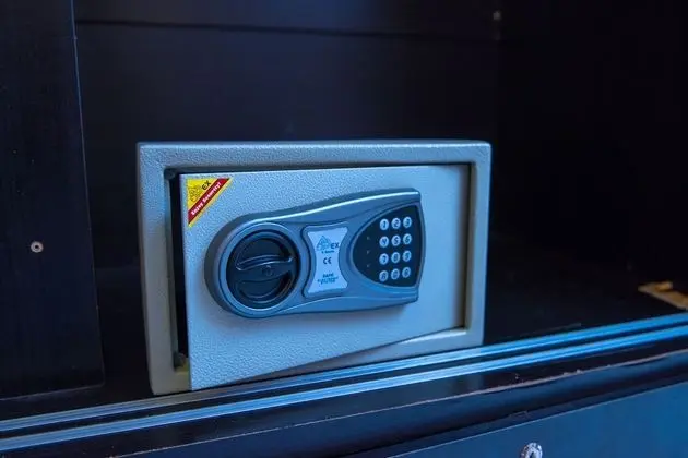 Superior Deluxe