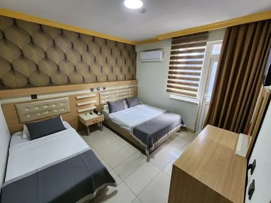 Standard Üç Kişilik Oda