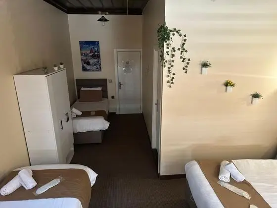 Aile Odası, Sokak Manzaralı, Balkonsuz