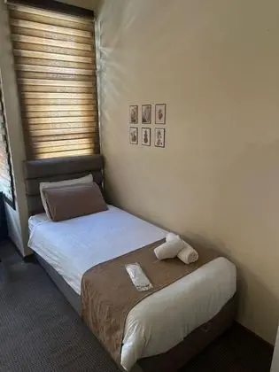 Aile Odası, Sokak Manzaralı, Balkonsuz