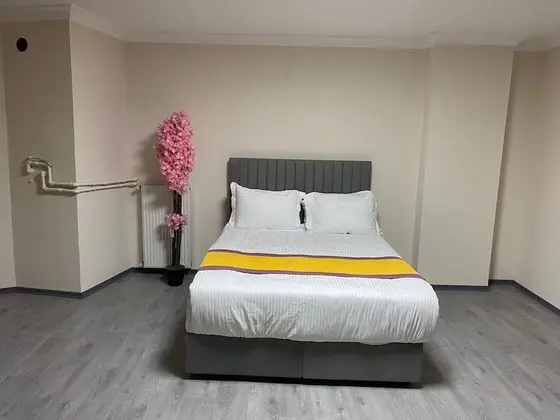 Standard Tek Büyük Yataklı Oda
