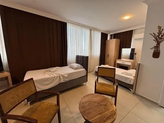 Aile Odası, Şehir Manzaralı