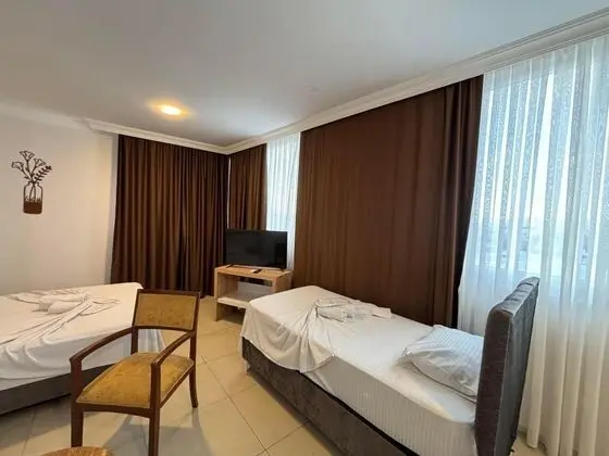 Aile Odası, Şehir Manzaralı