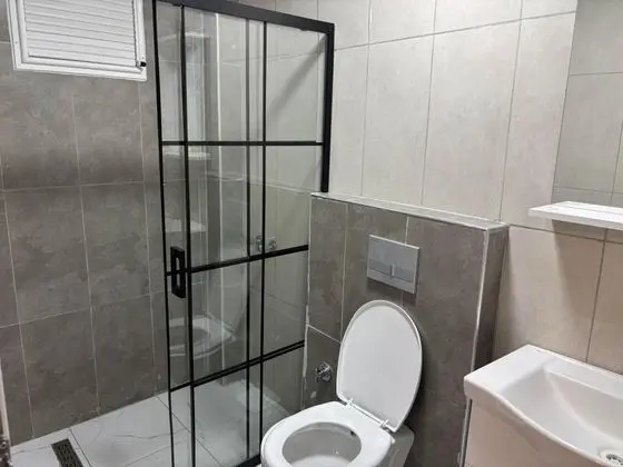 Çift Kişilik, Şehir Manzaralı, İki Tek Kişilik Yataklı