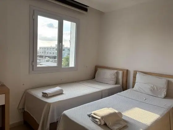 Çift Kişilik, Şehir Manzaralı, İki Tek Kişilik Yataklı
