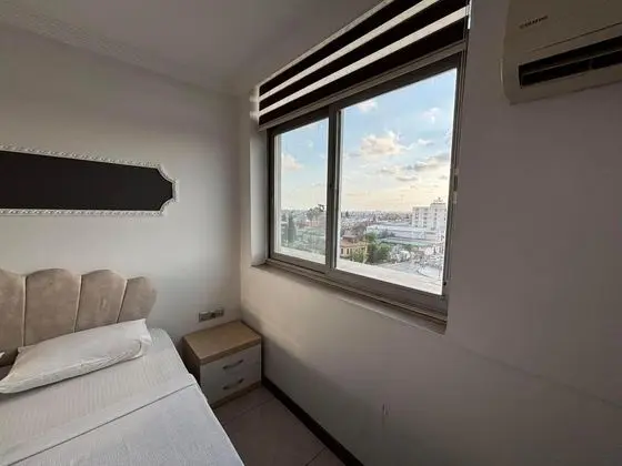 Standart Oda, Şehir Manzaralı