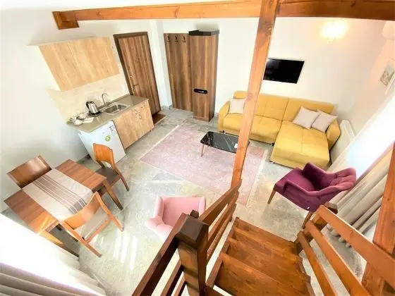 Deluxe Duplex