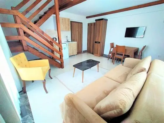 Deluxe Duplex