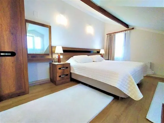 Deluxe Duplex