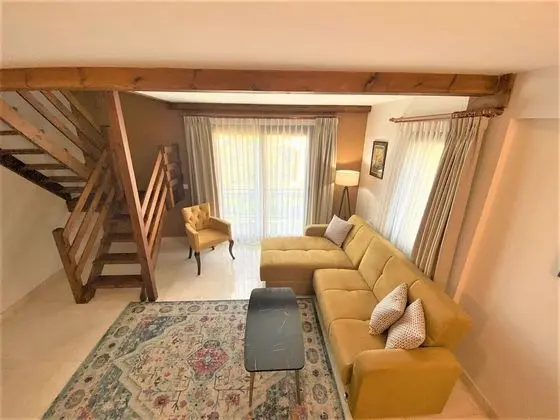 Deluxe Duplex