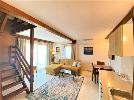 Deluxe Duplex