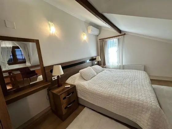 Dublex, Havuz veya Bahçe Manzaralı, Balkonlu