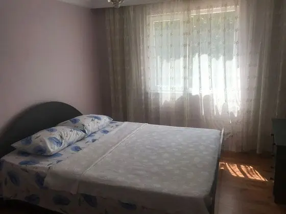Üst balkonlu Körfez manzaralı Oda Erik