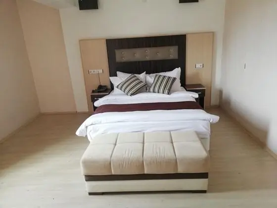 Aile Odası, Şehir Manzaralı