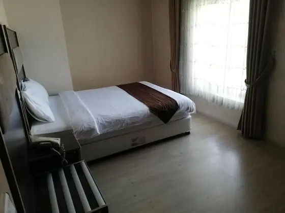 Standart Oda, Şehir Manzaralı