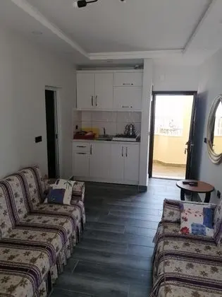 Aile Odası, Havuz Manzaralı, Balkonlu
