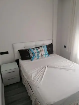 Aile Odası, Havuz Manzaralı, Balkonlu