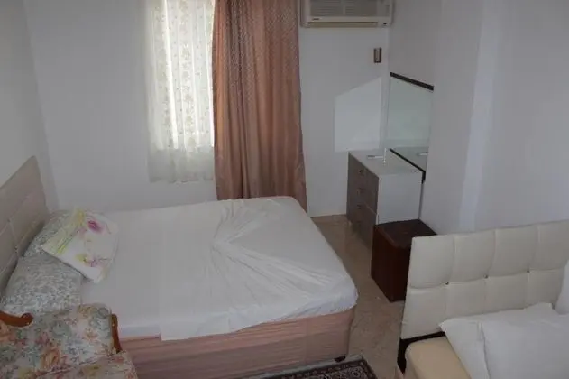 Daire, Bahçe Manzaralı, Balkonlu