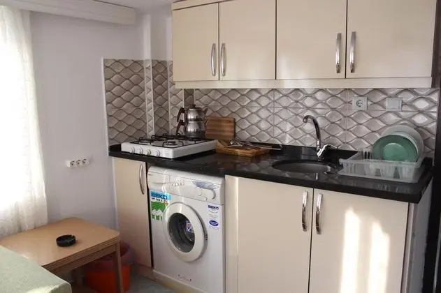 Daire, Bahçe Manzaralı, Balkonlu