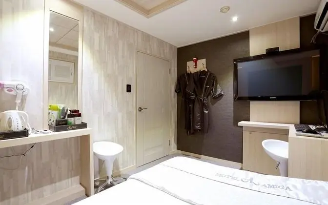 Oda (General room ((Tub) Netflix available)