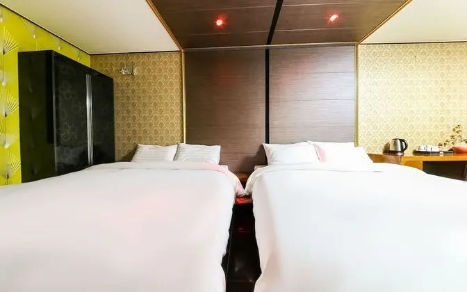 Oda (VIP (Twin Bed Bathtub))