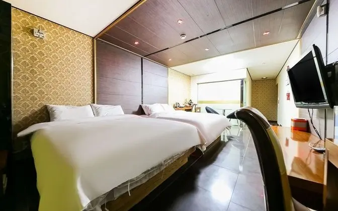 Oda (VIP (Twin Bed Bathtub))