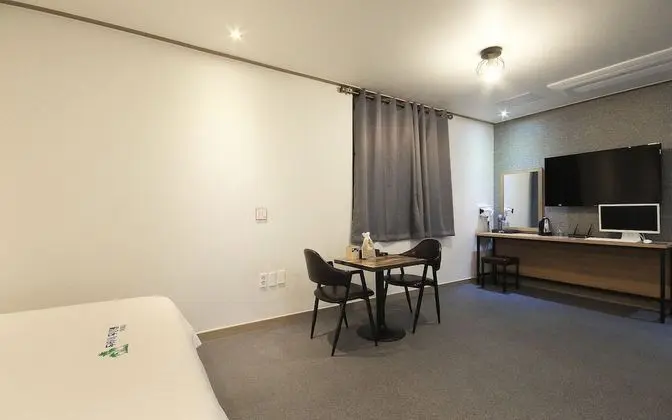 Oda (Deluxe room (barbecue reservation ava)