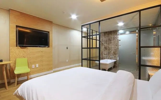 Oda (Semi-Special Room)