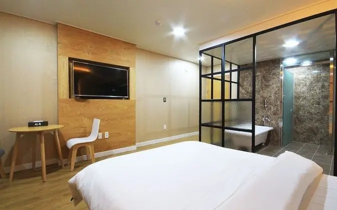 Oda (Semi-Special Room)