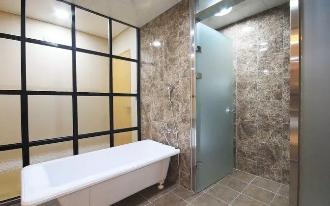 Oda (Semi-Special Room)