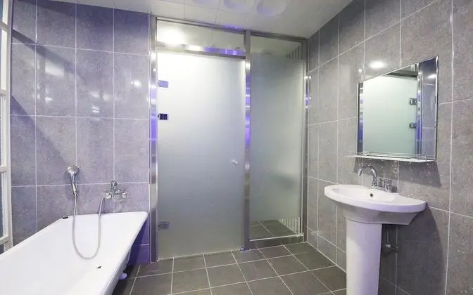 Oda (Semi-Special Room)