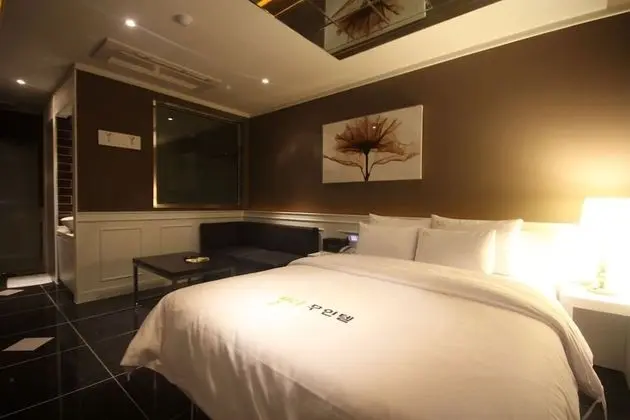 Oda (DELUXE (Netflix Available))