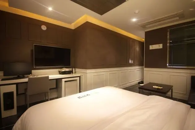 Oda (DELUXE (Netflix Available))