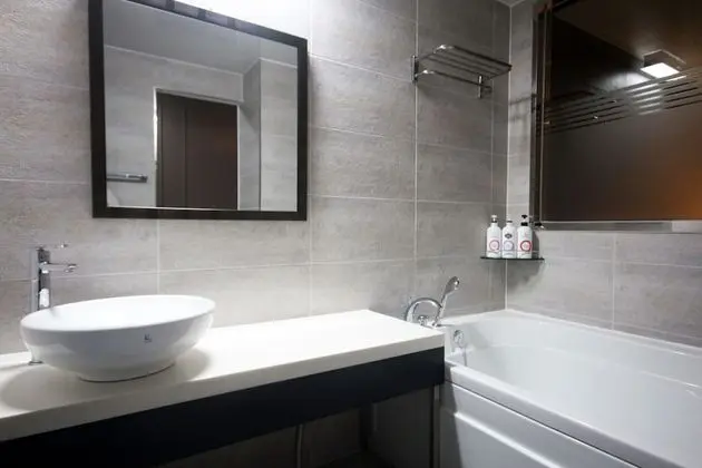 Oda (DELUXE (Netflix Available))