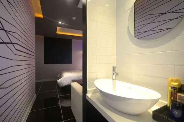 Oda (DELUXE (Netflix Available))